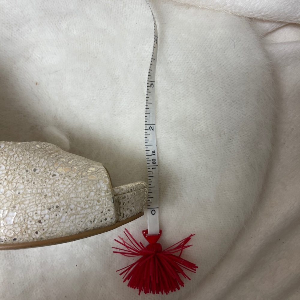 All that Glitters is Gold!! 👠 Sexy Platform Pumps - Picture 11 of 12